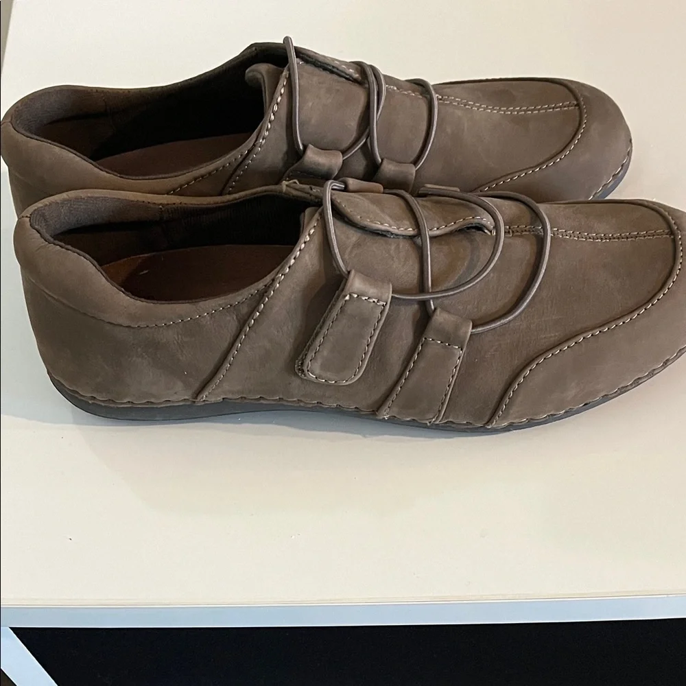 Earth Origins stylish taupe